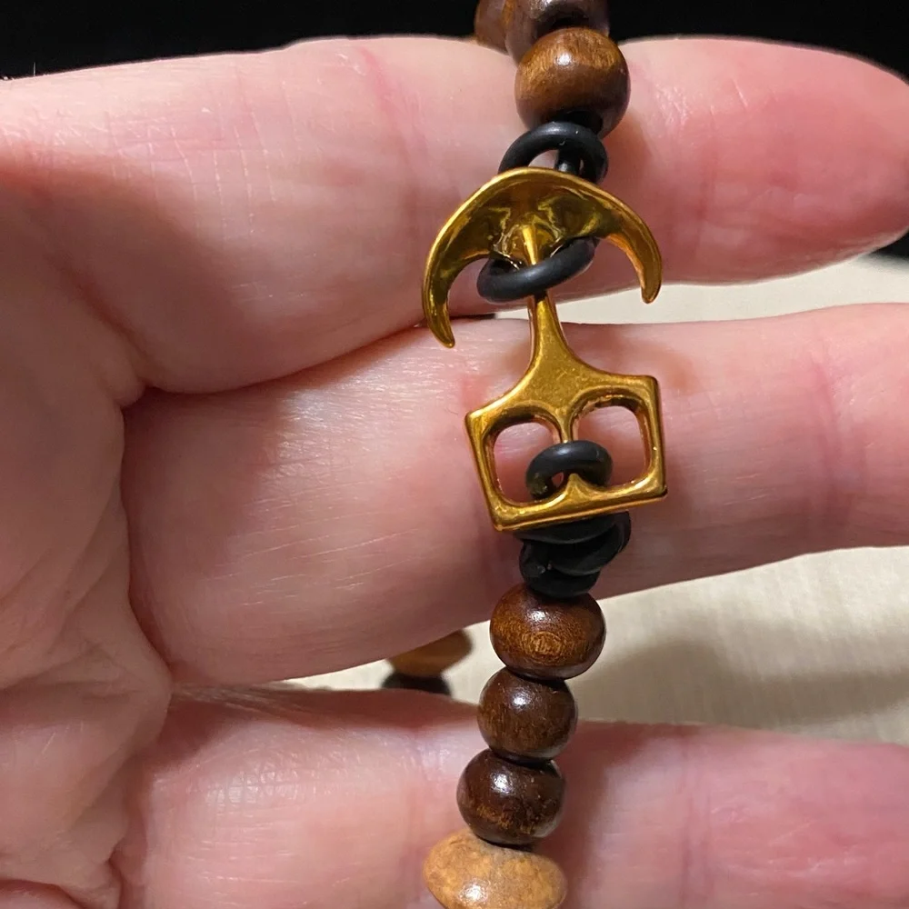 Brown two tone wood Beaded 8” long Bracelet with Gold anchor and loop Clasp